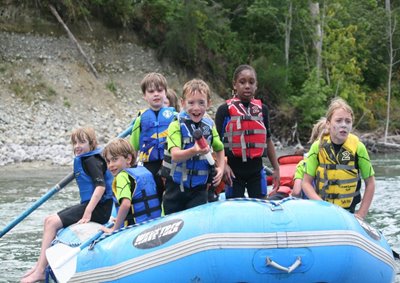 outdoor_sports_kids_rafting.jpg